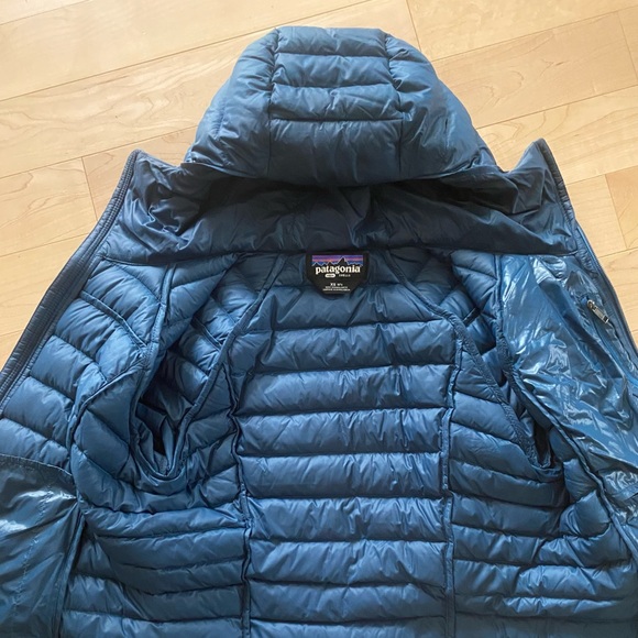 Patagonia Down Hoody Girl’s XL/Women’s XS - Picture 3 of 7